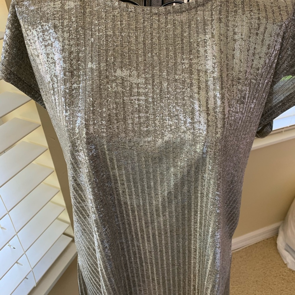 Dantelle metallic coffee/silver top.